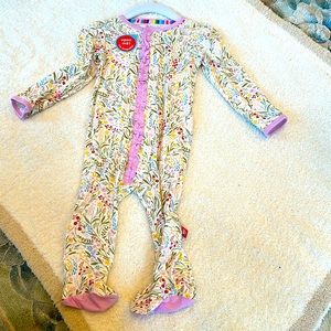 magnetic me footie 3-6 months. Super cute! Worn once